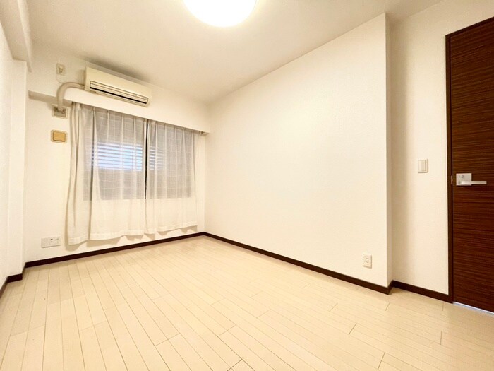 物件内観写真11　(居室)