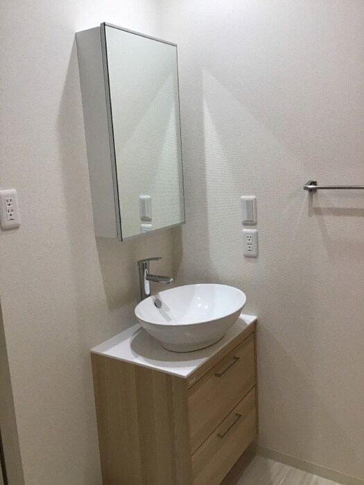 物件内観写真9　(洗面)