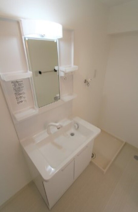 物件内観写真17　(洗濯機置場)