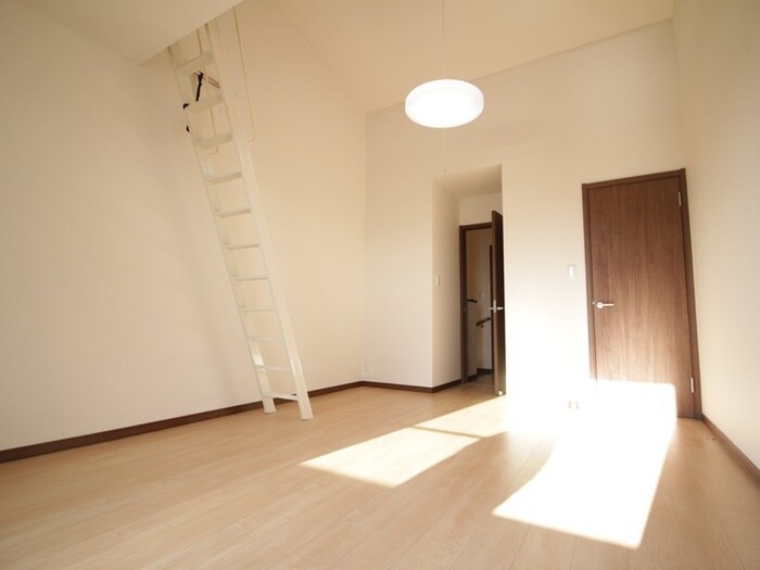 物件内観写真10　(居室)