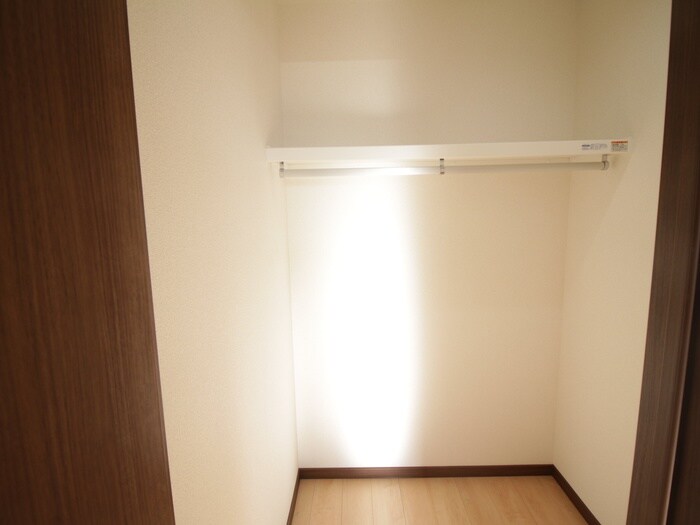 物件内観写真18　(収納)