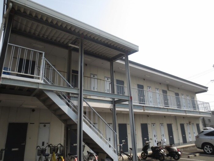 物件外観写真3　(駐輪場)