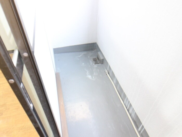 物件内観写真17　(洗濯機置場)