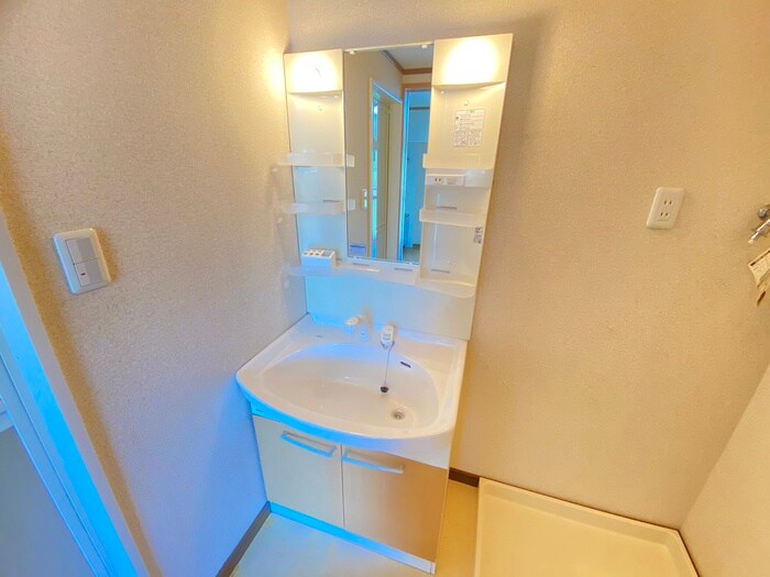 物件内観写真11　(洗面)