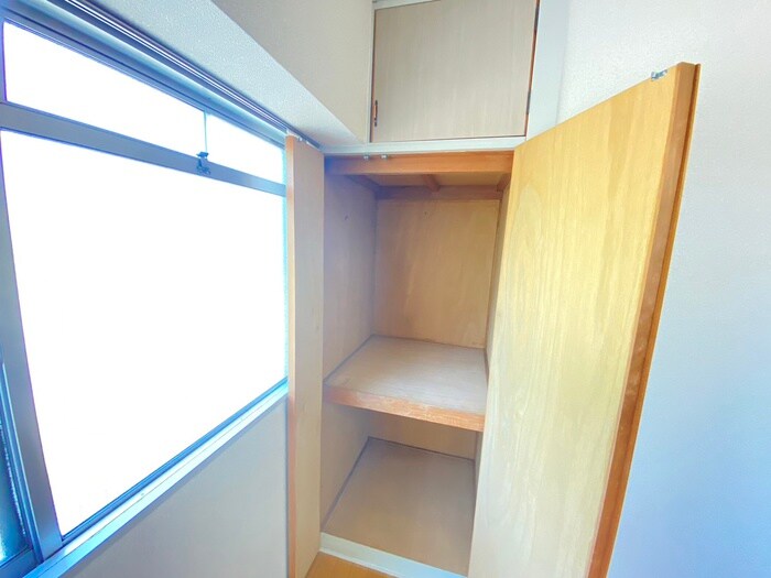 物件内観写真18　(収納)