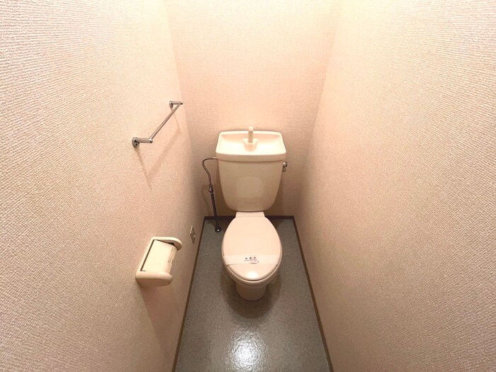 物件内観写真14　(トイレ)