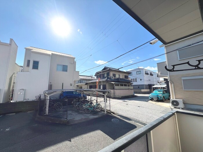 物件内観写真21　(室内からの展望)