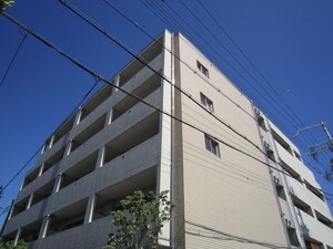 フル－ルプレンヌ外観写真