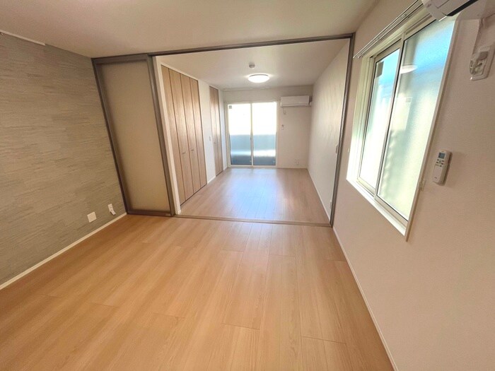 物件内観写真8　(居室)