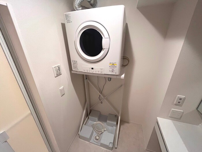 物件内観写真13　(洗濯機置場)