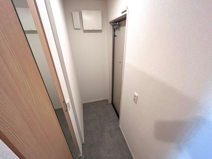 物件内観写真14　(玄関)