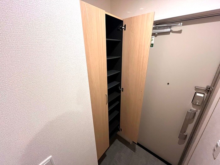 物件内観写真15　(靴箱)