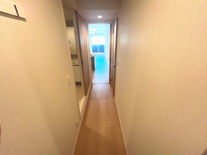 物件内観写真16　(廊下)