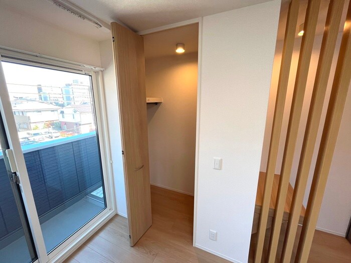 物件内観写真18　(収納)