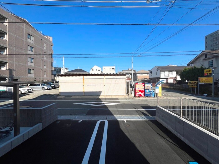 物件内観写真20　(室内からの展望)