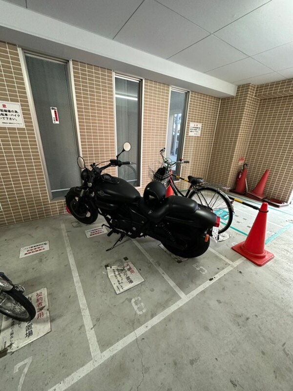バイク置き場