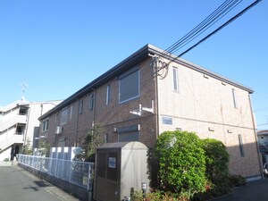 ロイヤルヒルズⅢ番館外観写真