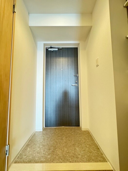 物件内観写真15　(玄関)