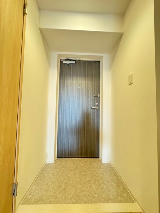 物件内観写真15　(玄関)