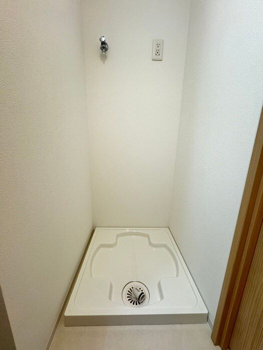 物件内観写真19　(洗濯機置場)