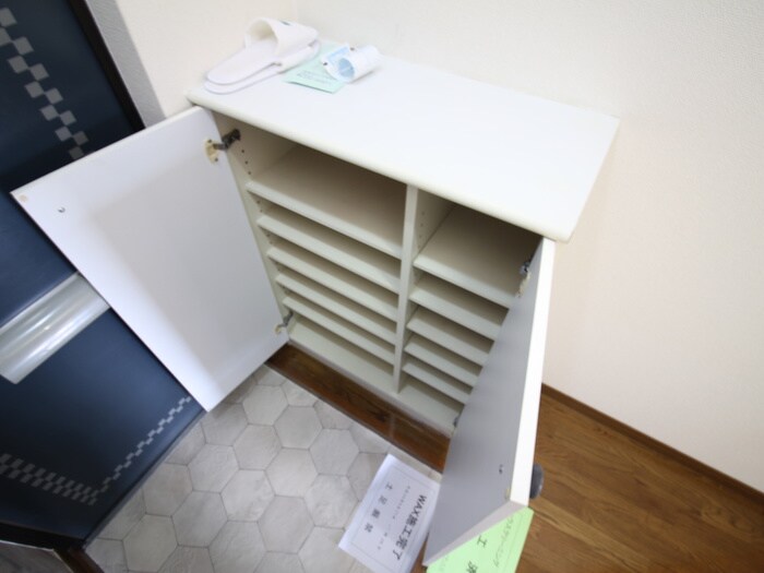 物件内観写真17　(靴箱)