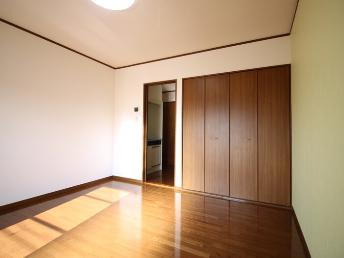 物件内観写真19　(居室)