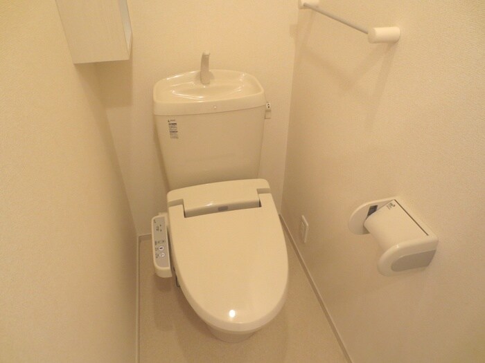 物件内観写真12　(トイレ)