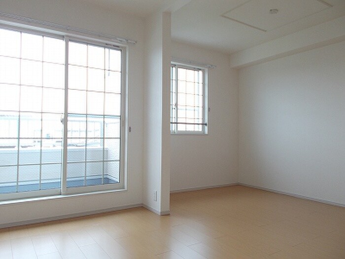 物件内観写真15　(居室)