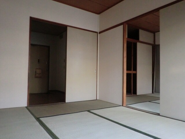 物件内観写真6　(居室)