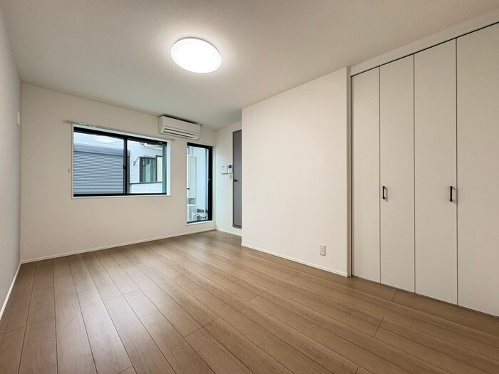 物件内観写真7　(居室)