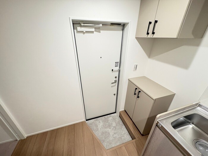 物件内観写真9　(玄関)