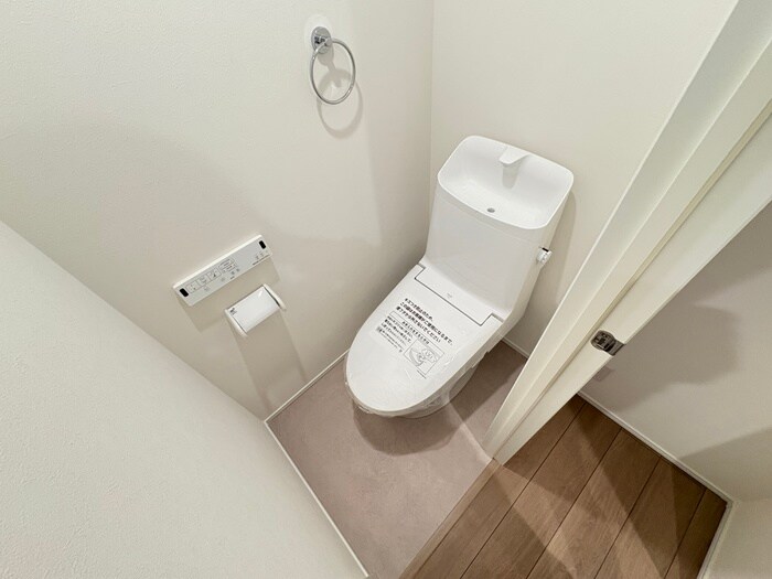 物件内観写真14　(トイレ)