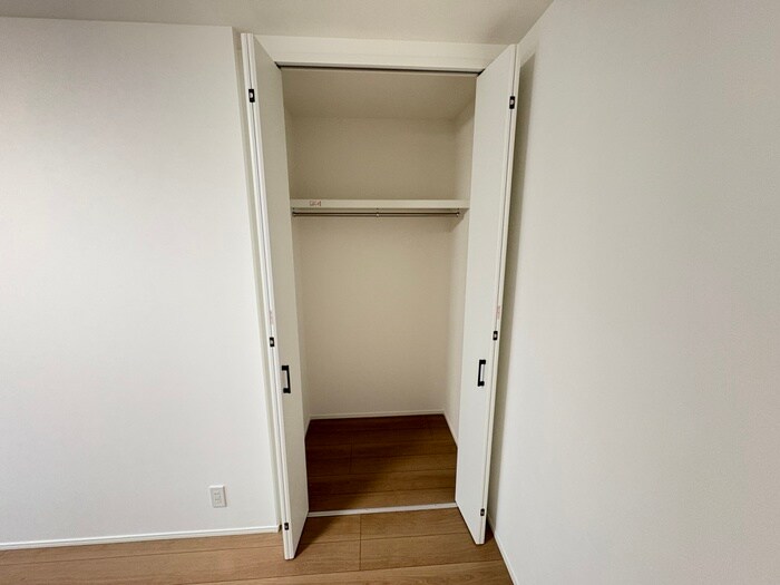 物件内観写真16　(収納)