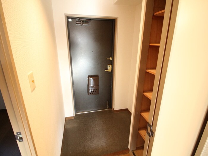 物件内観写真17　(靴箱)