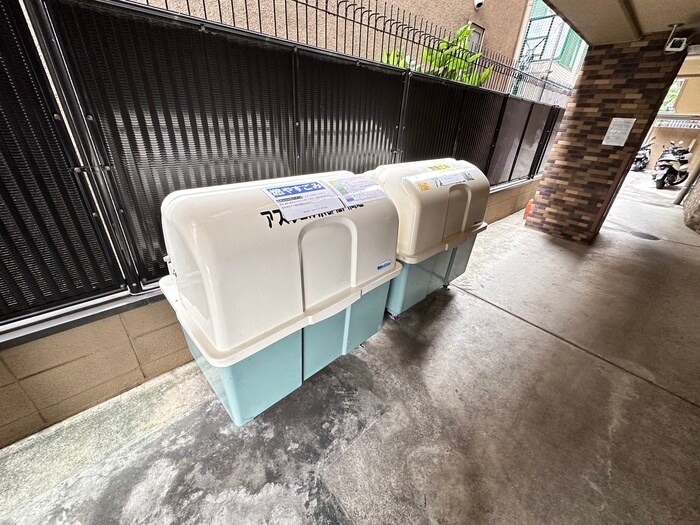 物件外観写真6　(建物設備)