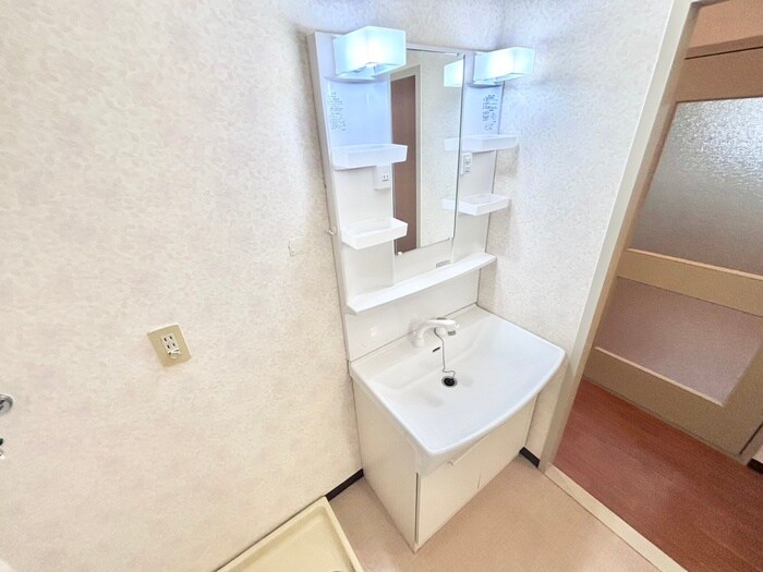 物件内観写真9　(洗面)