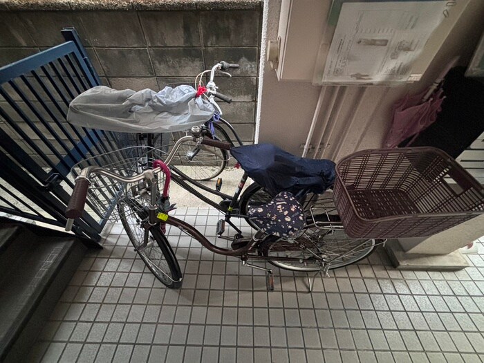 物件外観写真6　(駐輪場)