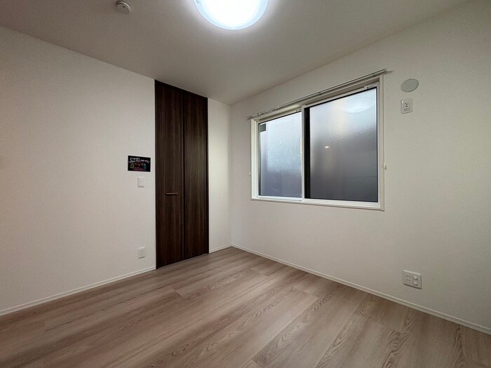 物件内観写真18　(居室)