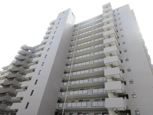 ﾌｧﾐ-ﾙﾊｲﾂ上野芝弐番館(1304)外観写真