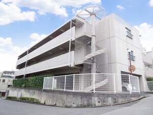 メゾン津雲台外観写真