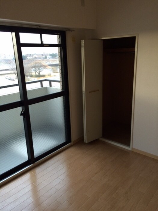 物件内観写真13　(居室)