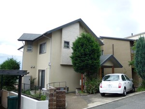 雲雀丘山手2丁目貸家外観写真