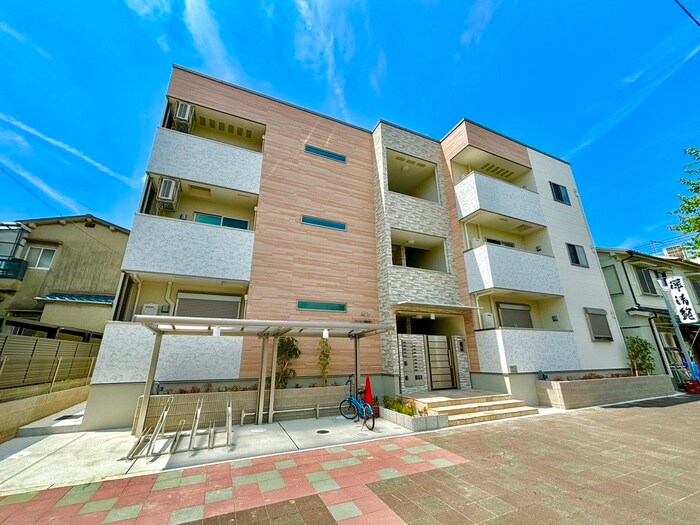 物件外観写真1　(外観写真)