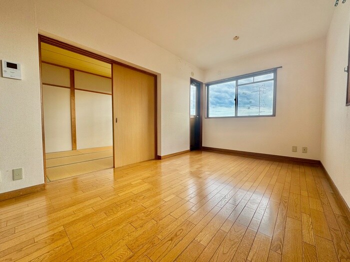 物件内観写真8　(居室)