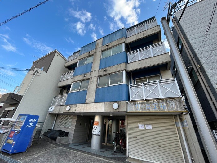 物件外観写真2　(駐輪場)