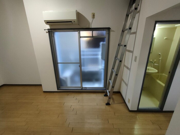 物件内観写真9　(居室)