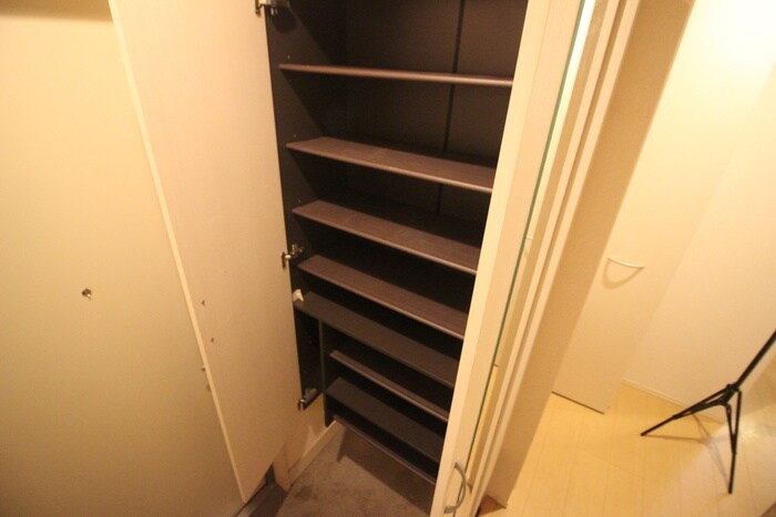 物件内観写真17　(靴箱)