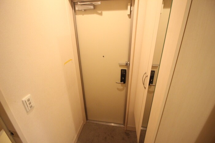 物件内観写真22　(玄関)