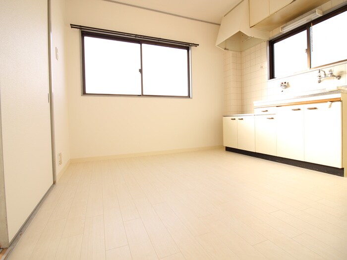 物件内観写真17　(居室)