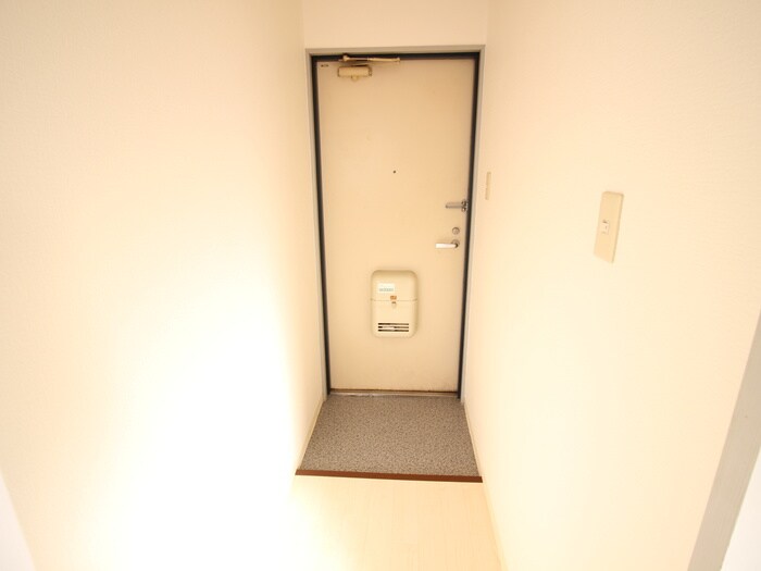 物件内観写真22　(玄関)